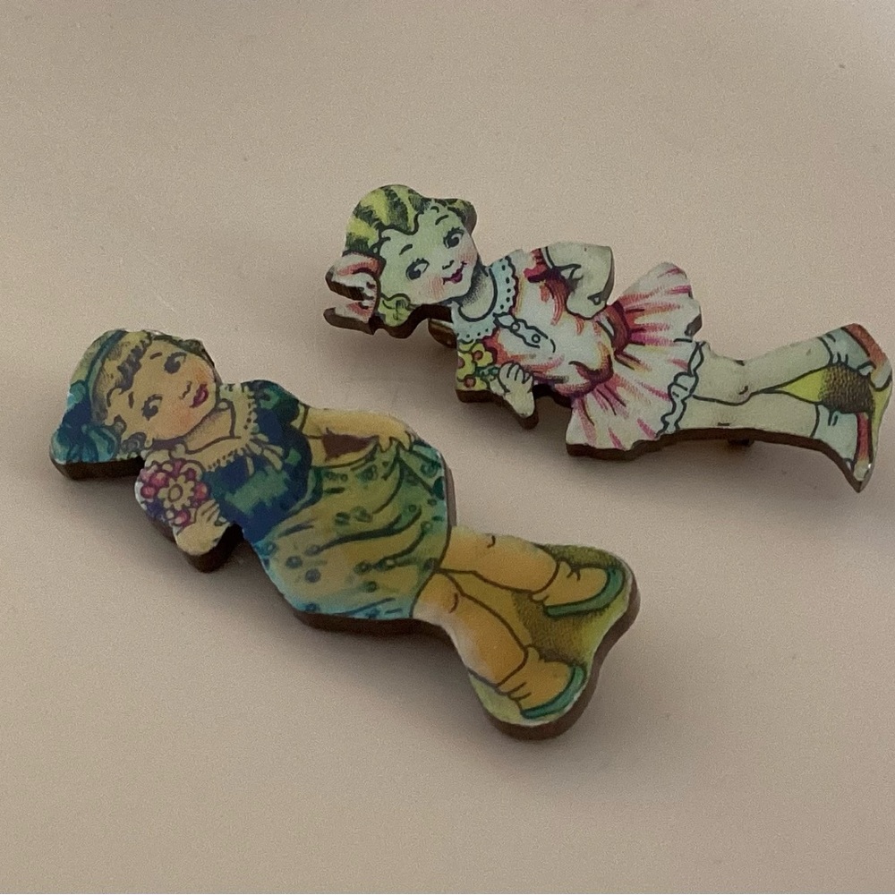 Vintage Style Wooden Pin Set - Multicolor